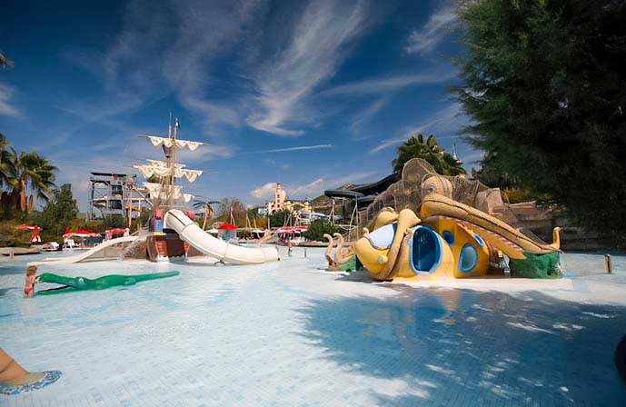 //www.jet2holidays.com/-/media/assets/product images - custom overview groups/turkey/adb/aquapark/aquapark kids area.jpg